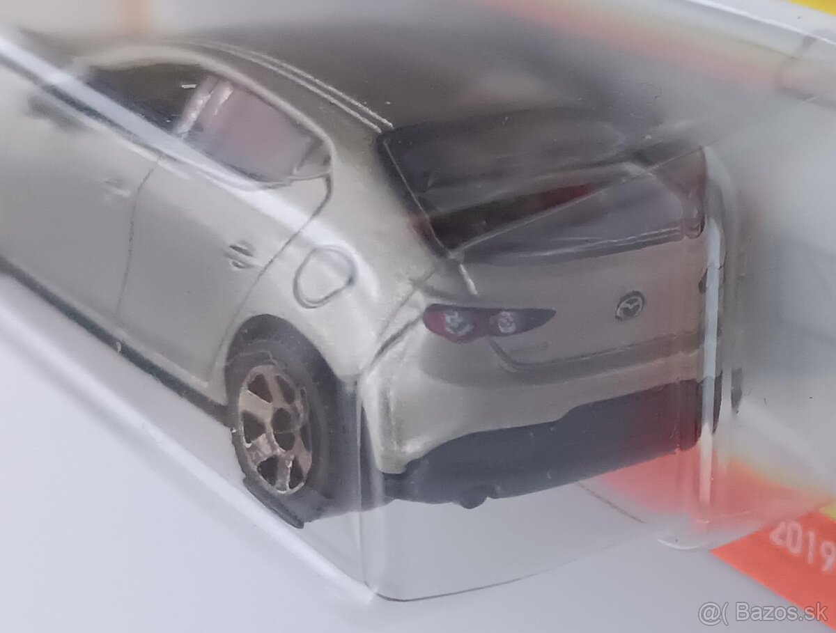 Model auta Mazda 3 - 3