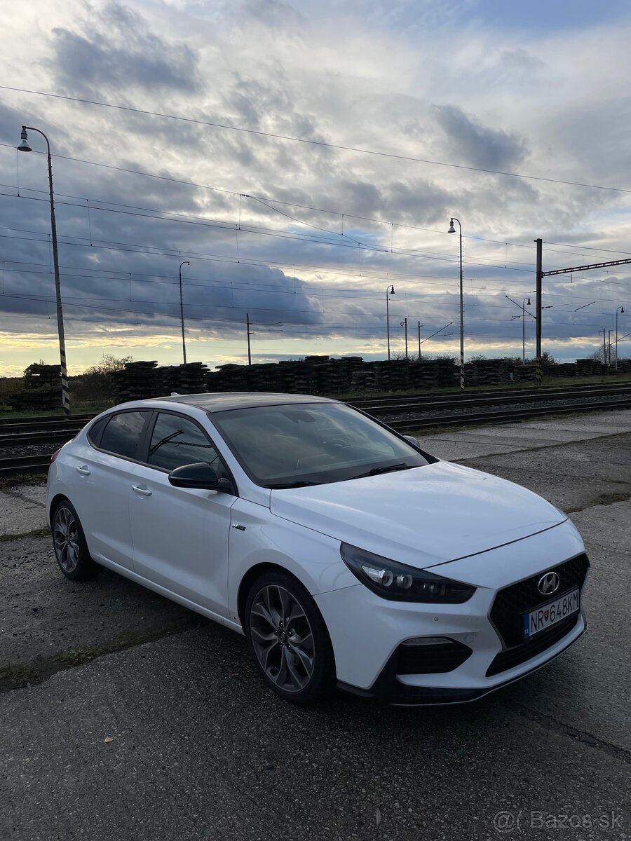 Hyundai i30 Fastback 1.4 Tgdi N-Line Plus - 3