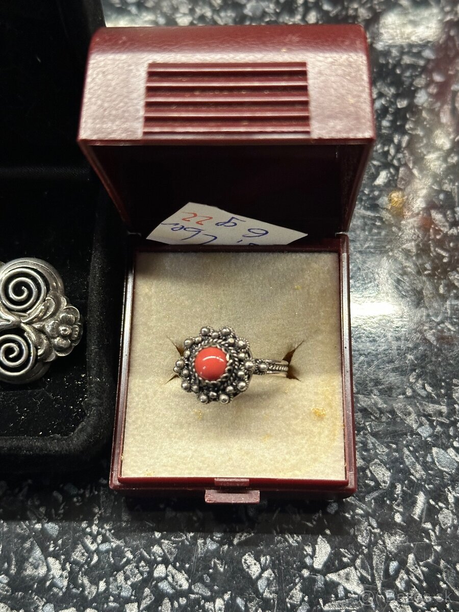 Predám Strieborný Set - 3