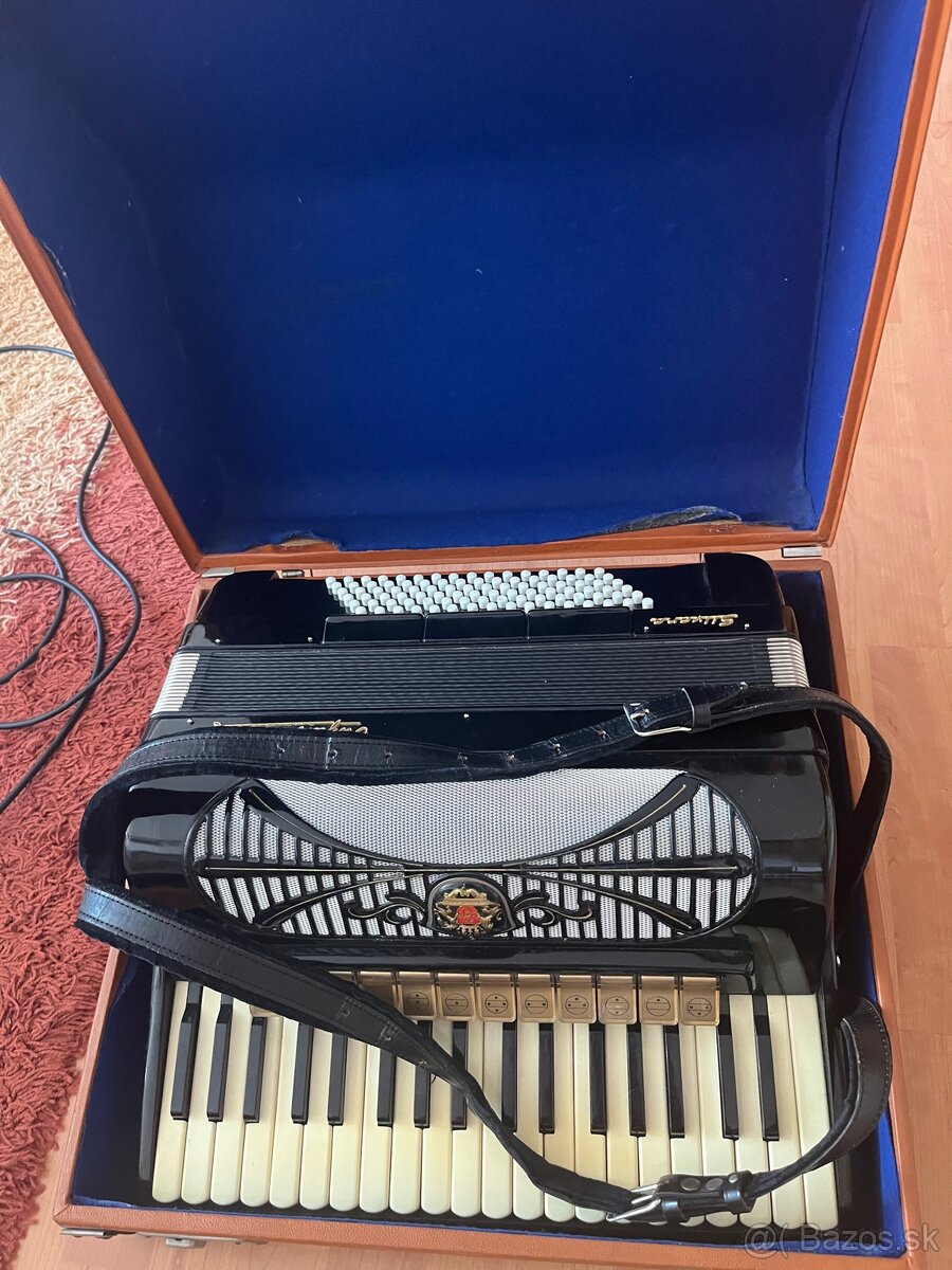 Predám akordeón Royal štandard 96 basov vintage - 3