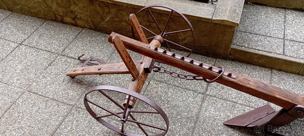 Starý drevený konský pluh 6 - 3