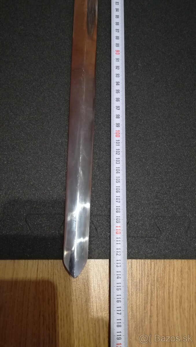 Dvojročný meč - 3