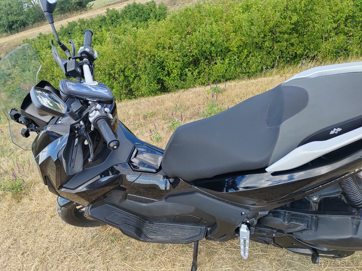 Adamoto 125 - 3