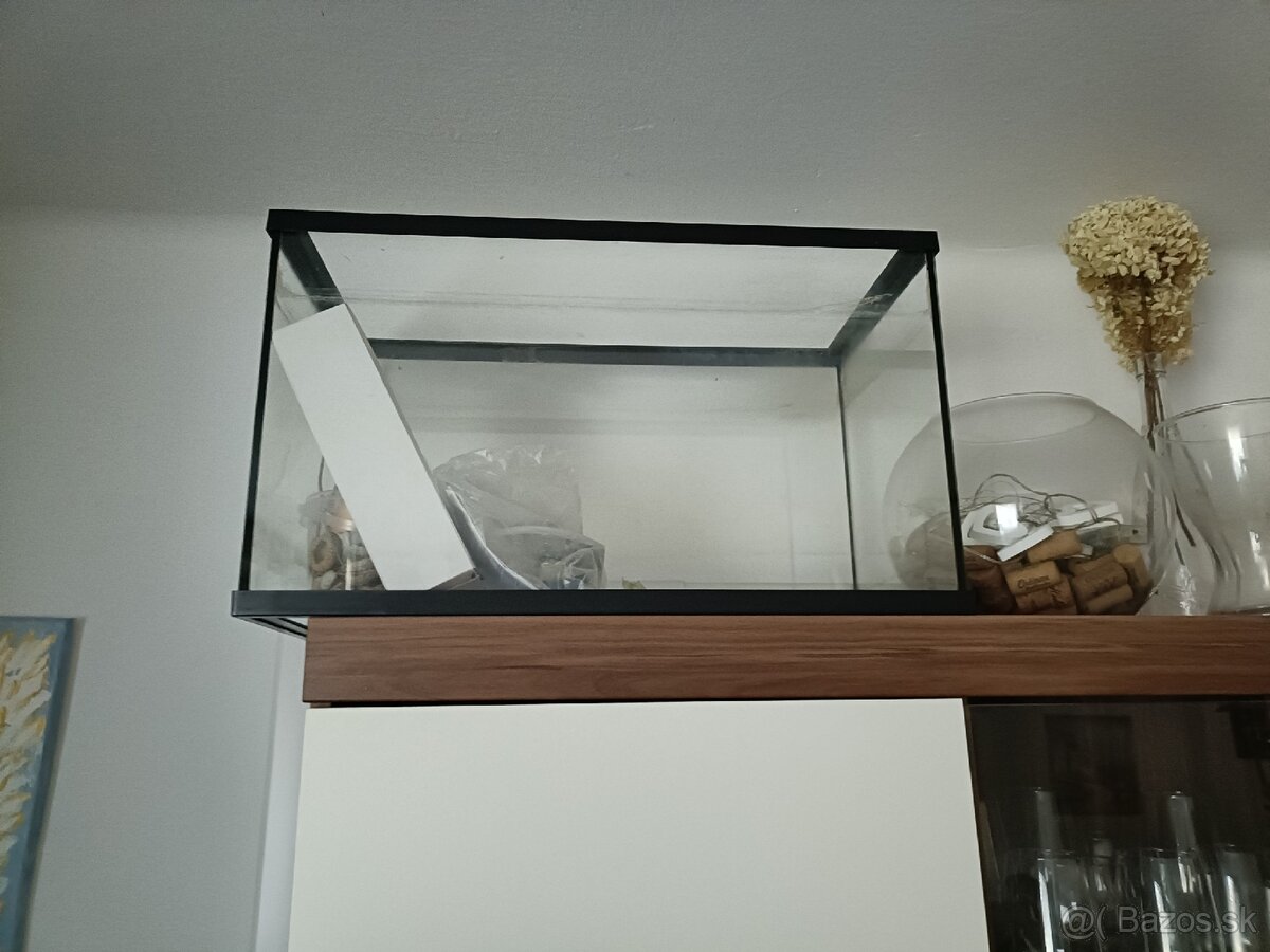 Akvárium aj s filtrom - 3