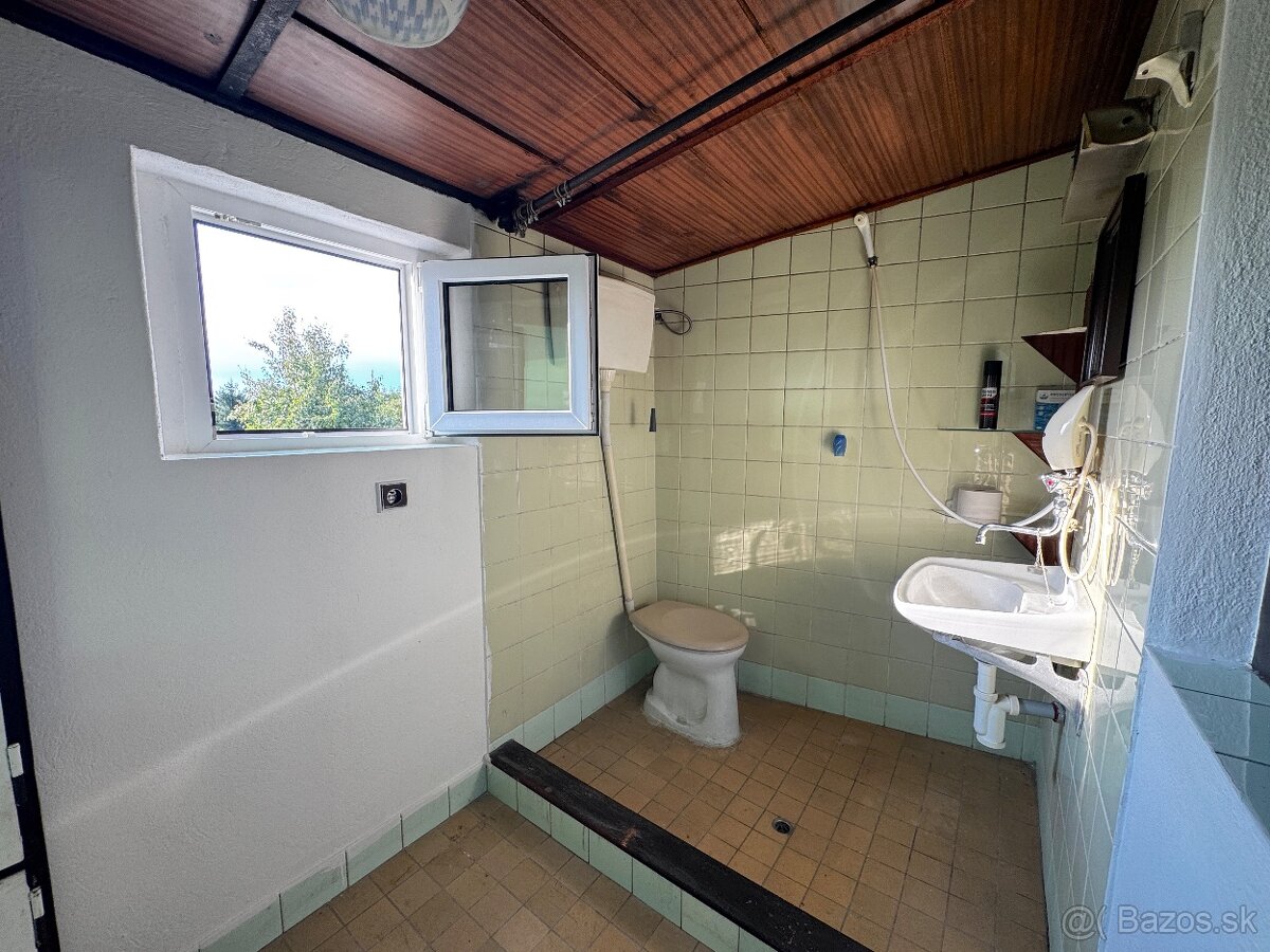 Na predaj murovaná chata s pozemkom 1190 m² - 3