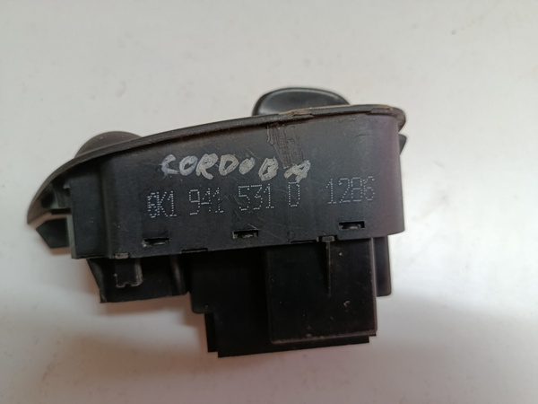 vypinac svetiel SEAT IBIZA II 6k1941531d 20€ - 3