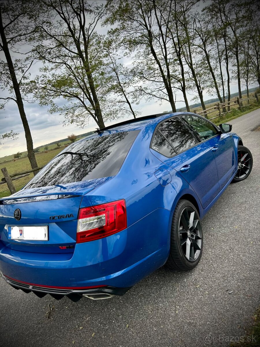 Octavia 3 Rs - 3