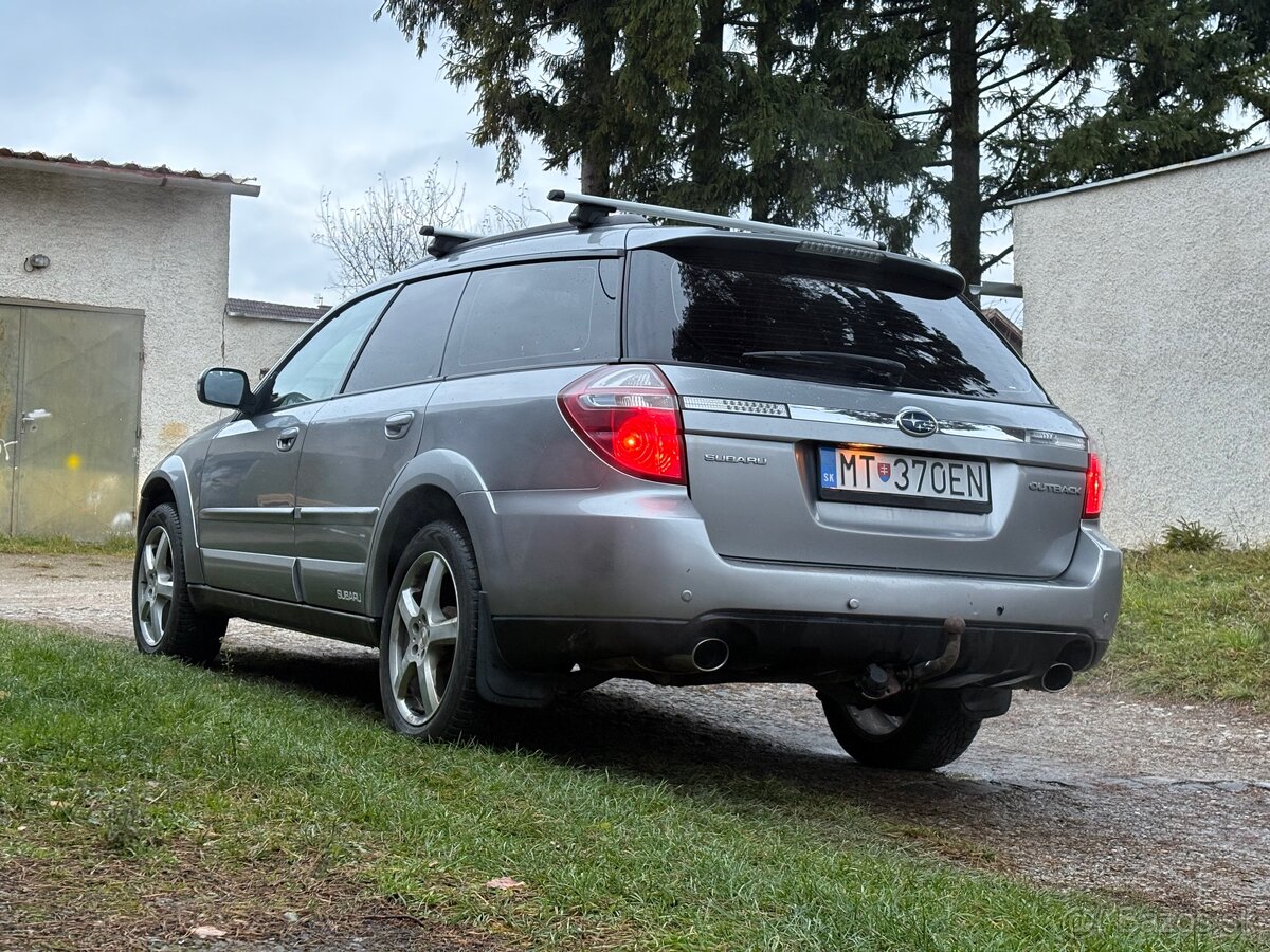 Predám Subaru outback BLBP 2009 127kw LPG facelift - 3