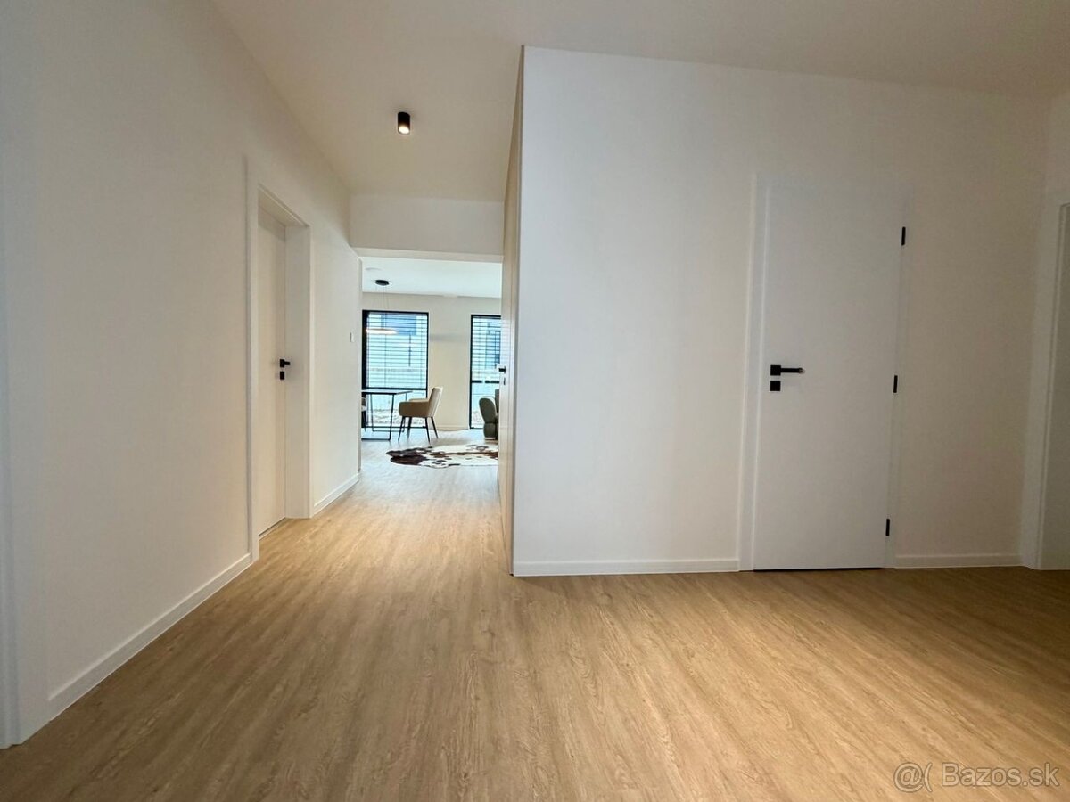 Moderný 4-izbový bungalov na predaj - 3