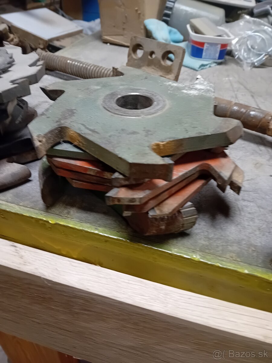 Fréza nástroj a hriadele. - 3