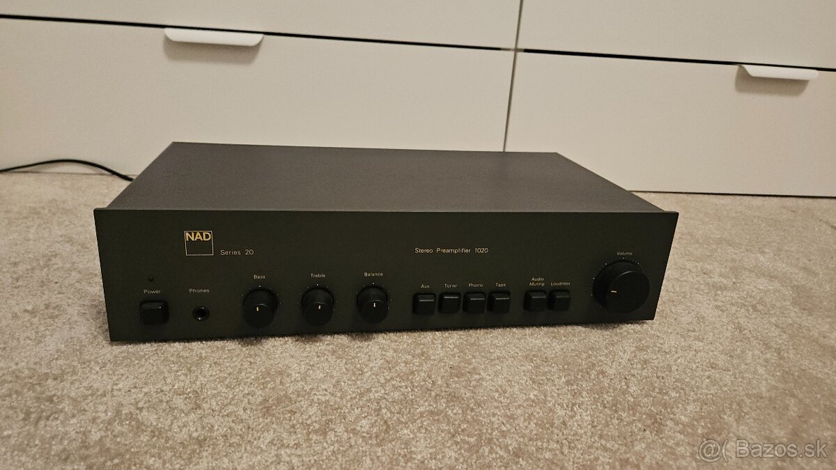 Vintage NAD 1020 predzosilňovač - 3