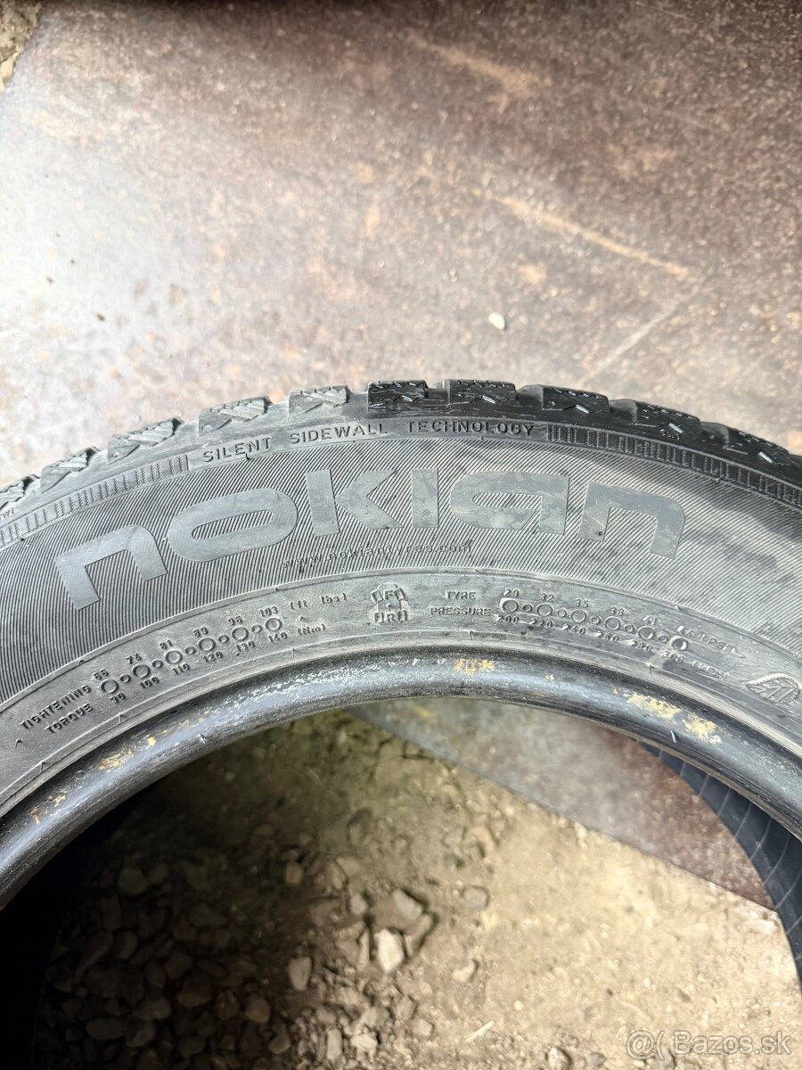 Nokian 205/60r16 - 3