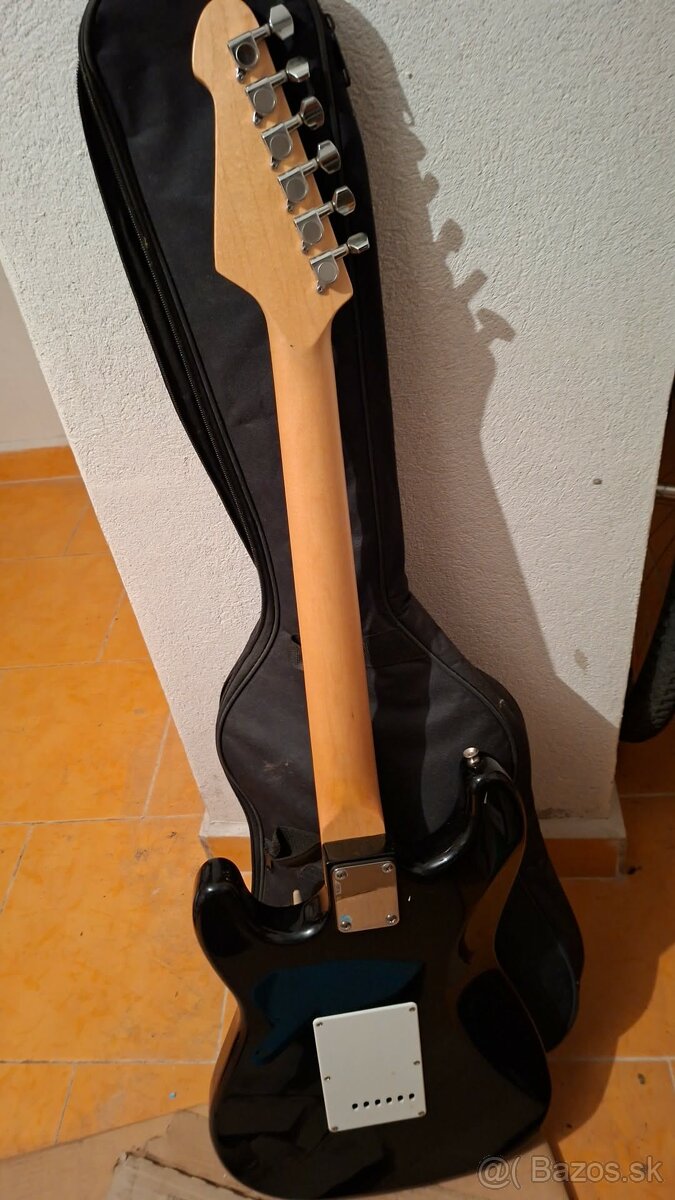 Elektrická gitara ABX Stratocaster + puzdro - 3