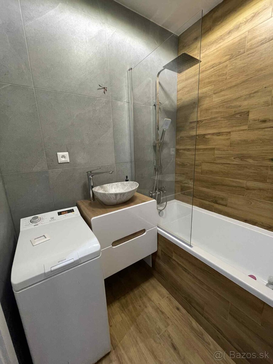 STAVEBNÉ PRÁCE A REKONŠTRUKCIE - 3