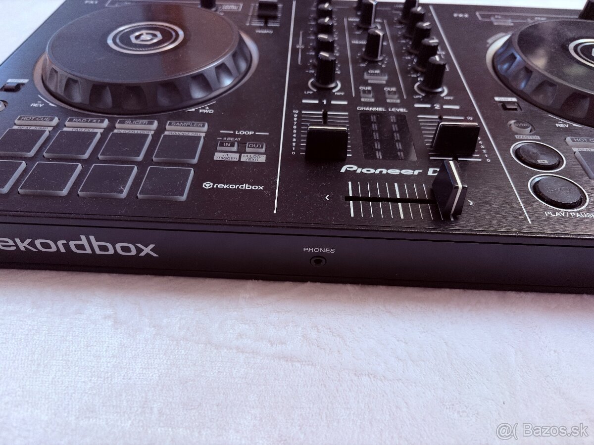 Pioneer DDJ-RB Controller - 3