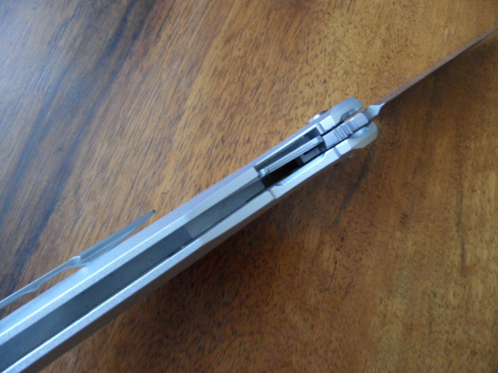 Nôž F111 flipper - 3