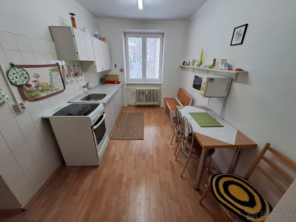 1-izbový byt, centrum mesta - 3