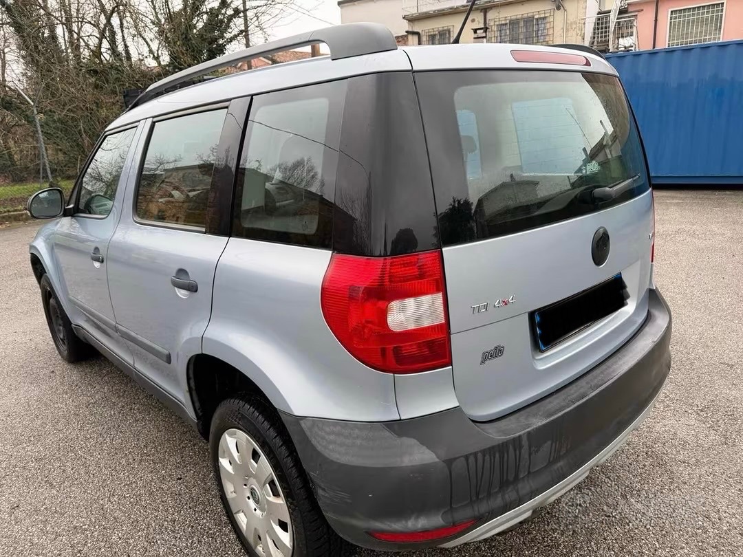 ŠKODA YETI 2.0 TDI 4x4 - 3
