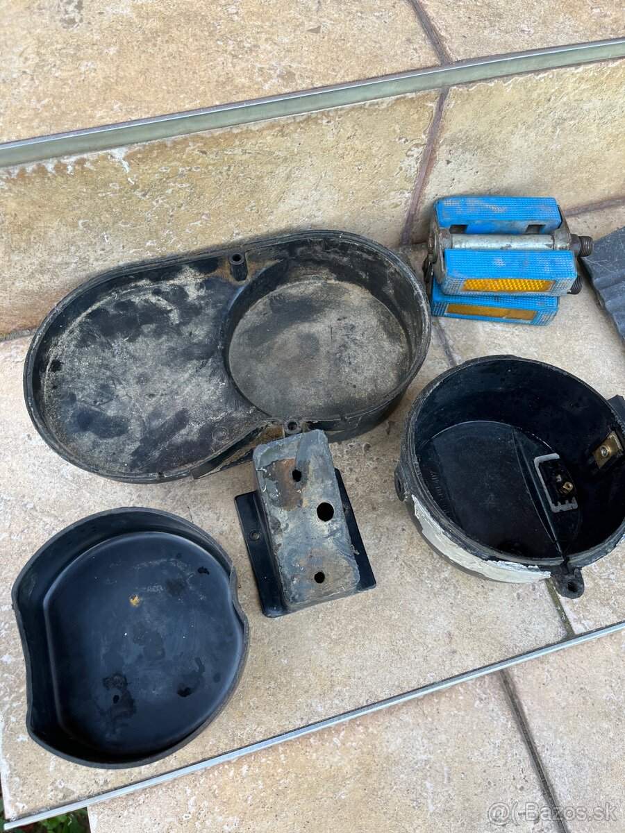 Plasty Babetta 210 - 3