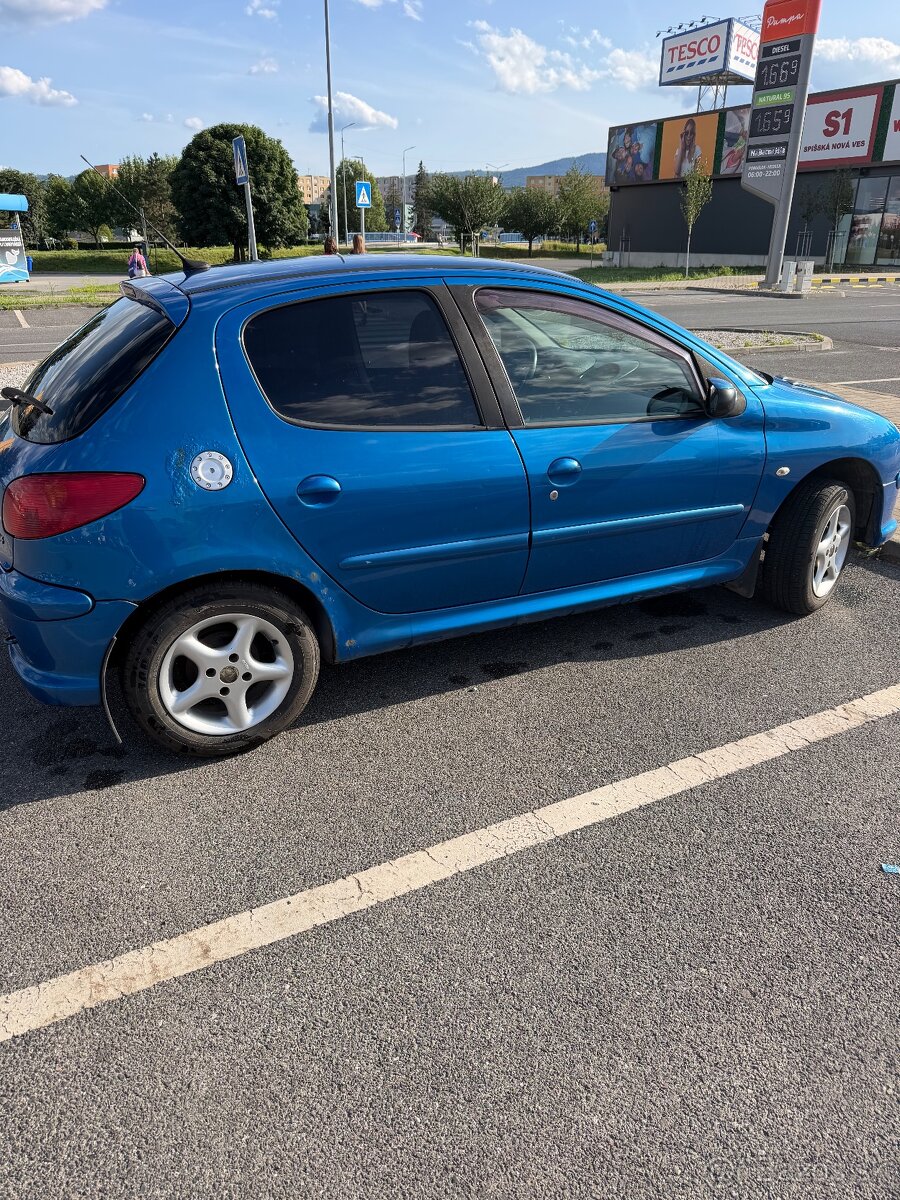 Peugeot 206 - 3
