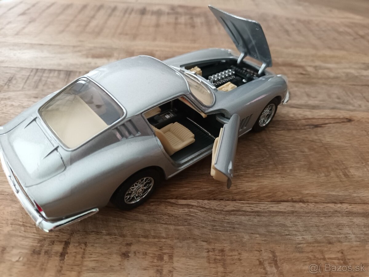Bburago Ferrari - 3