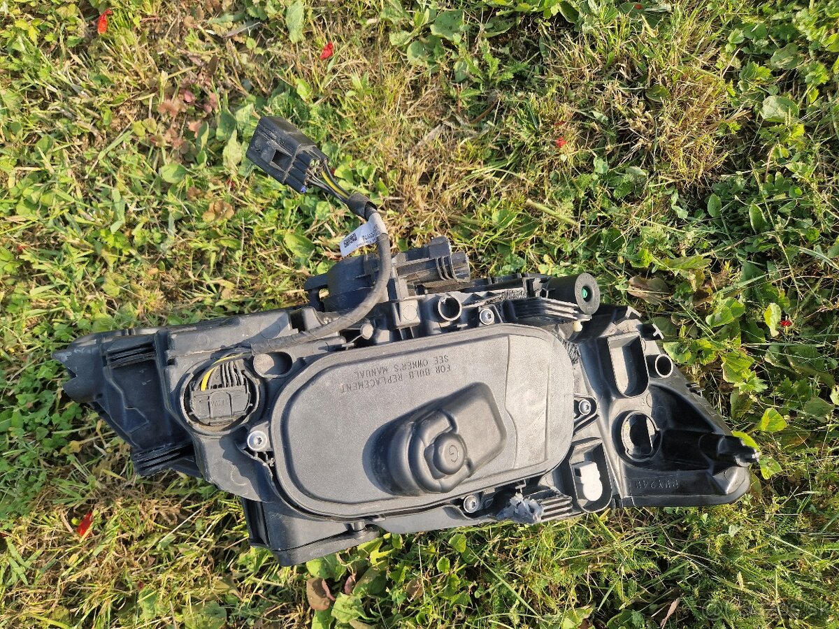 Ľavé predné svetlo Volvo S60, V60 - 3