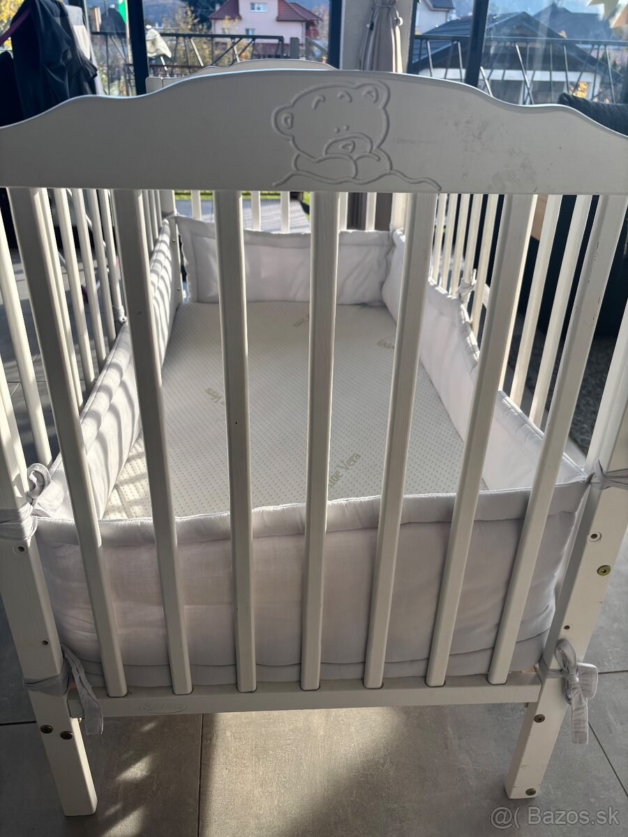 Detska postielka s matracom a mantinelom - 3