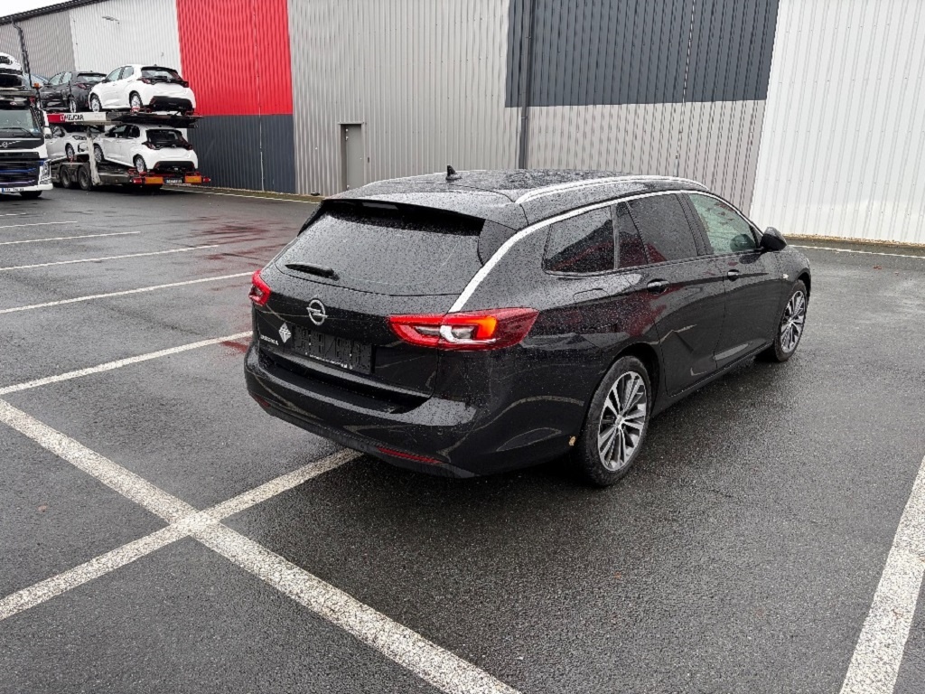 Opel Insignia 1.5T (121 Kw) automat Executive - 3