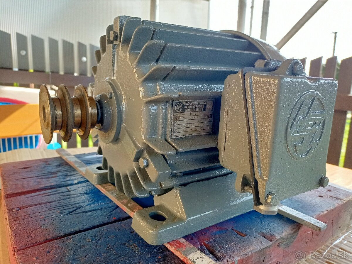 Predám elektrický motor 0,8kW - 3