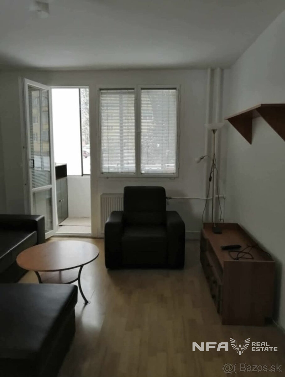 Na predaj: 3-izbový byt s balkónom vo Zvolene – Podborová - 3