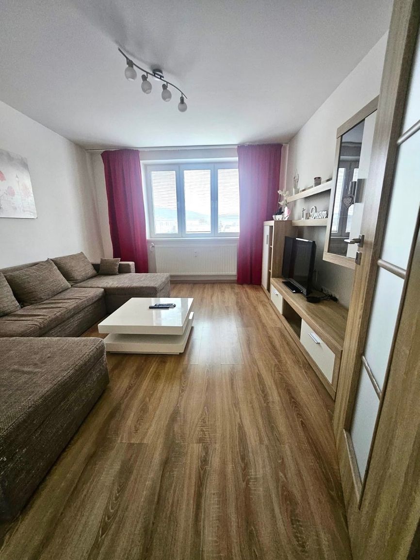 VÝNIMOČNÝ 3-IZBOVÝ BYT V CENTRE TRENČÍNA S 2 BALKÓNMI - 3