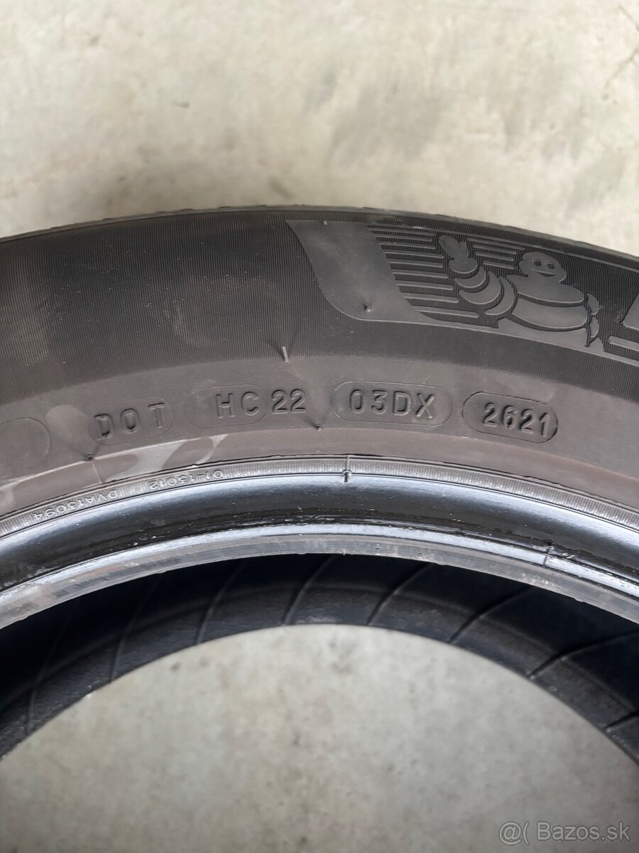 Michelin Primacy 4 215/65 r17 - 3