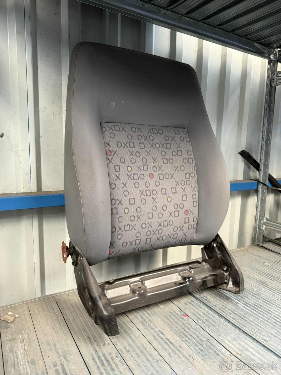 vrchná časť sedadla VW T5,T6 - 3