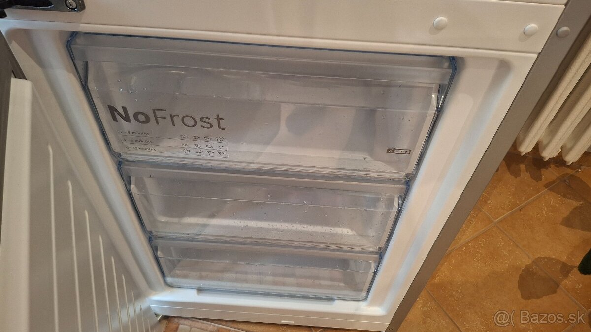 Chladnička s mrazničkou Bosch - 3