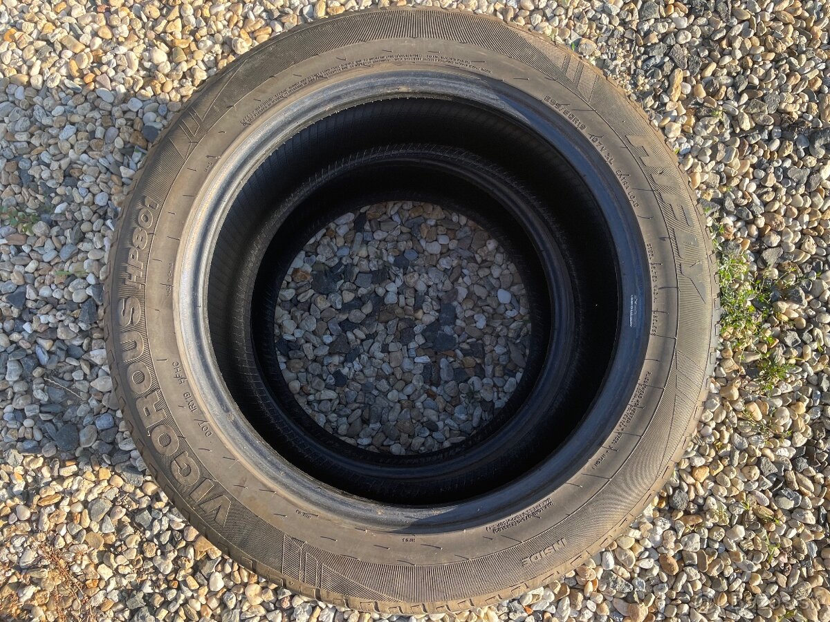 255/50R19 - 3