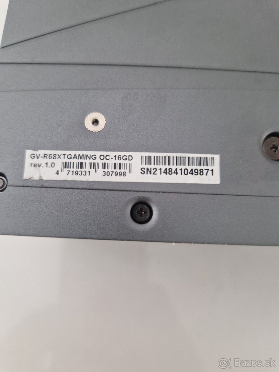 Graficka karta Radeon gigabyte GV-R68XT - 3