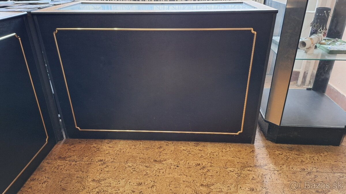 Nábytok do obchodu - 3