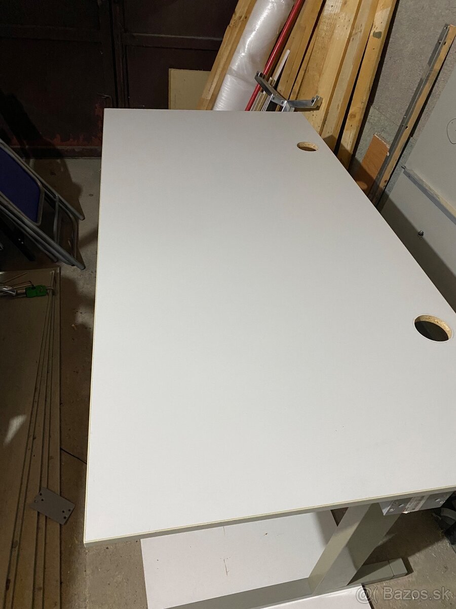 Kancelársky stôl - 3