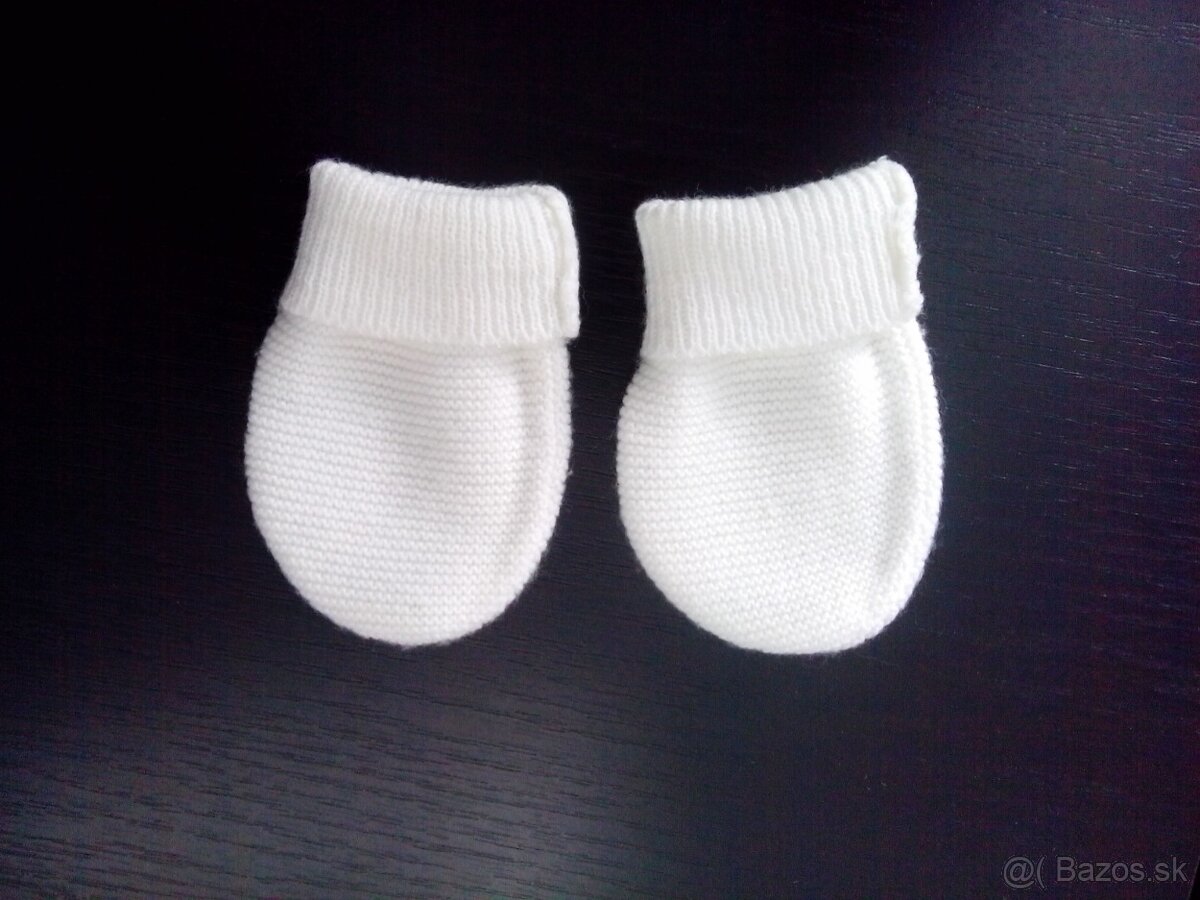 Štrikované rukavičky pre bábätko handmade - 3