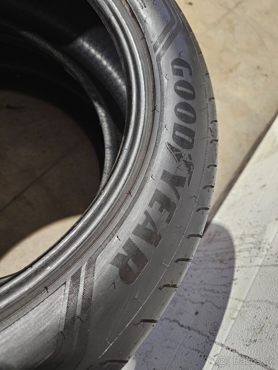 Letné Pneu GoodYear 235/55 R20 2ks - 3