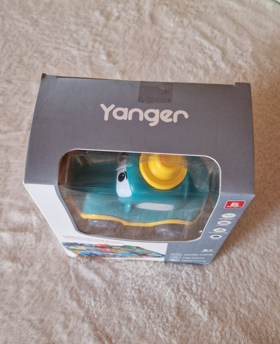 Autíčko s puzzle - 3