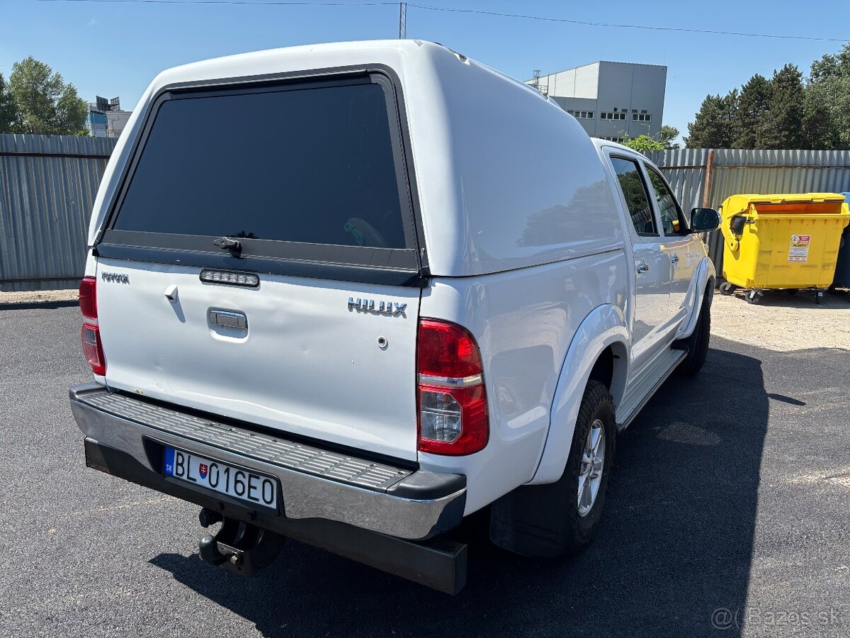 Toyota Hilux 3.0 D-4D A/T