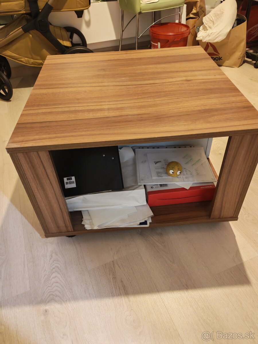 Konferenčný stolik - 3