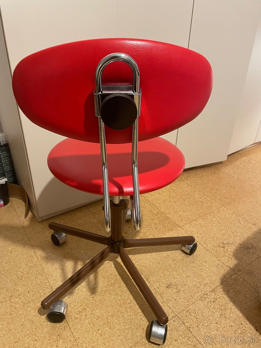 Retro stolička na kolieskach - 3