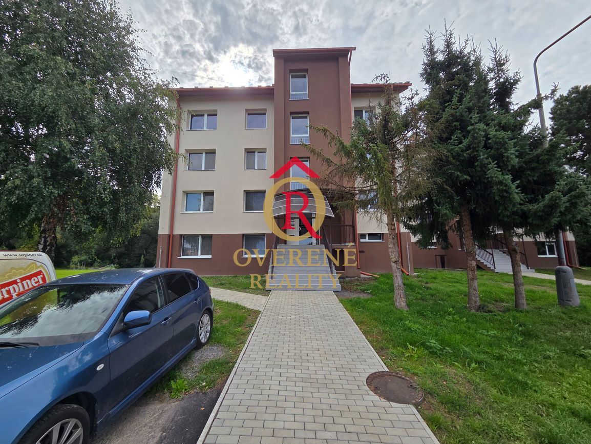 Na predaj priestranný 3-izbový byt 10minút od mesta Zvolen v - 3