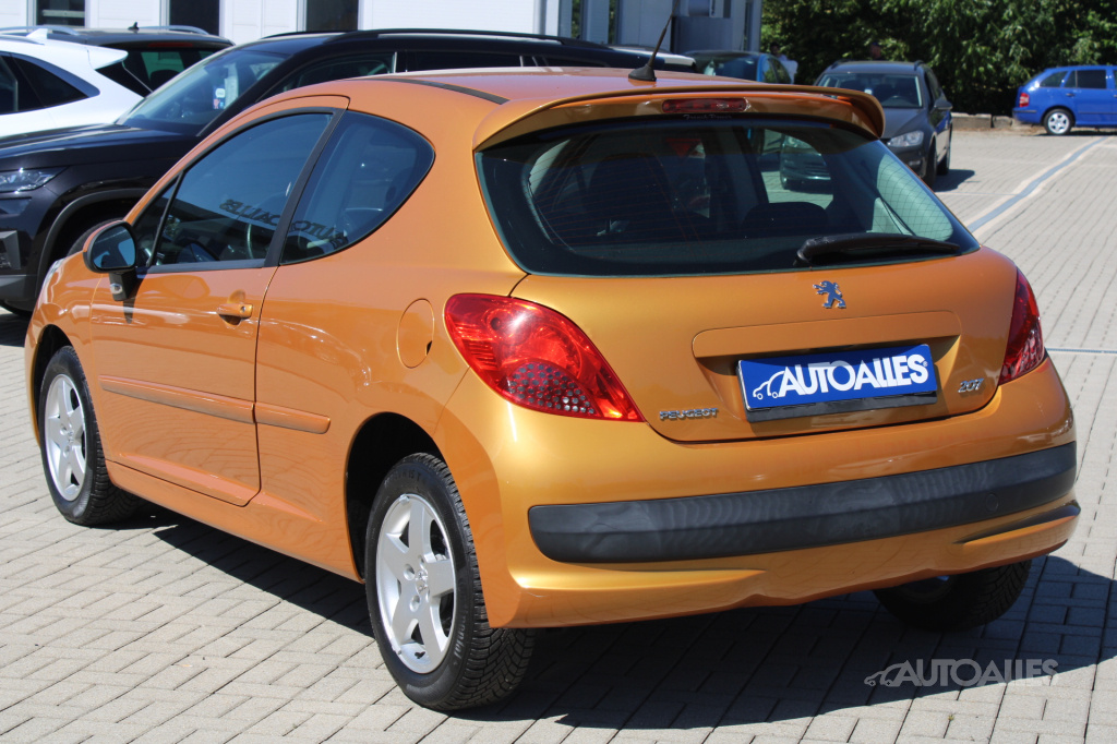 Peugeot 207 1,4 i 16V 65 kW - 3