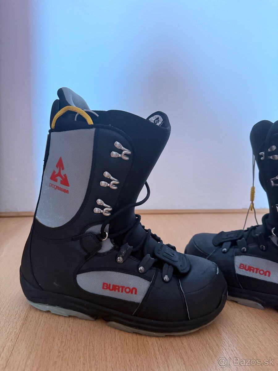 Snowboard + topánky - 3