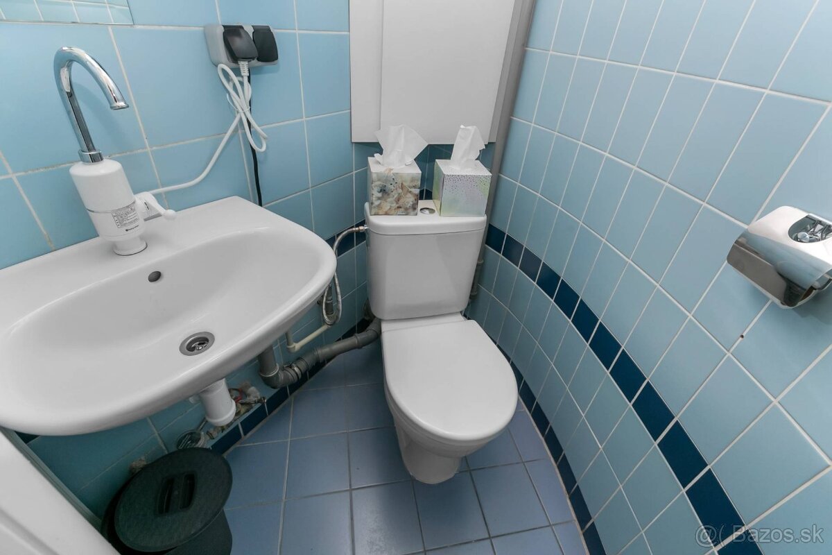 PRENÁJOM obchodný priestor - Gorkého, BA I, pri divadle - 3