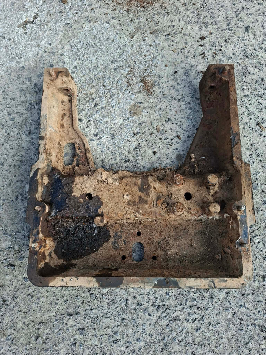 v ponuke zetor na náhradné diely - 3