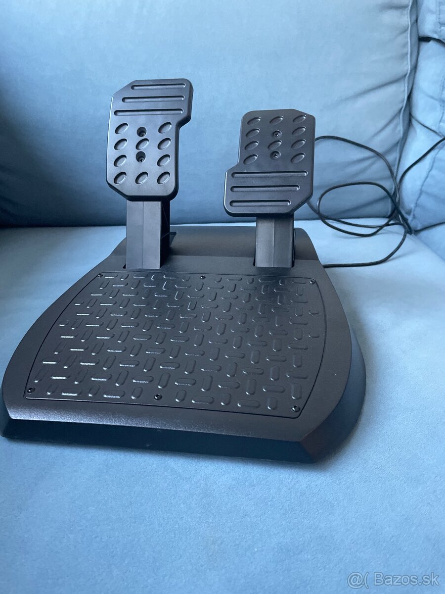 Predávam herný volant Thrustmaster Ferari 488 GTB Edition - 3